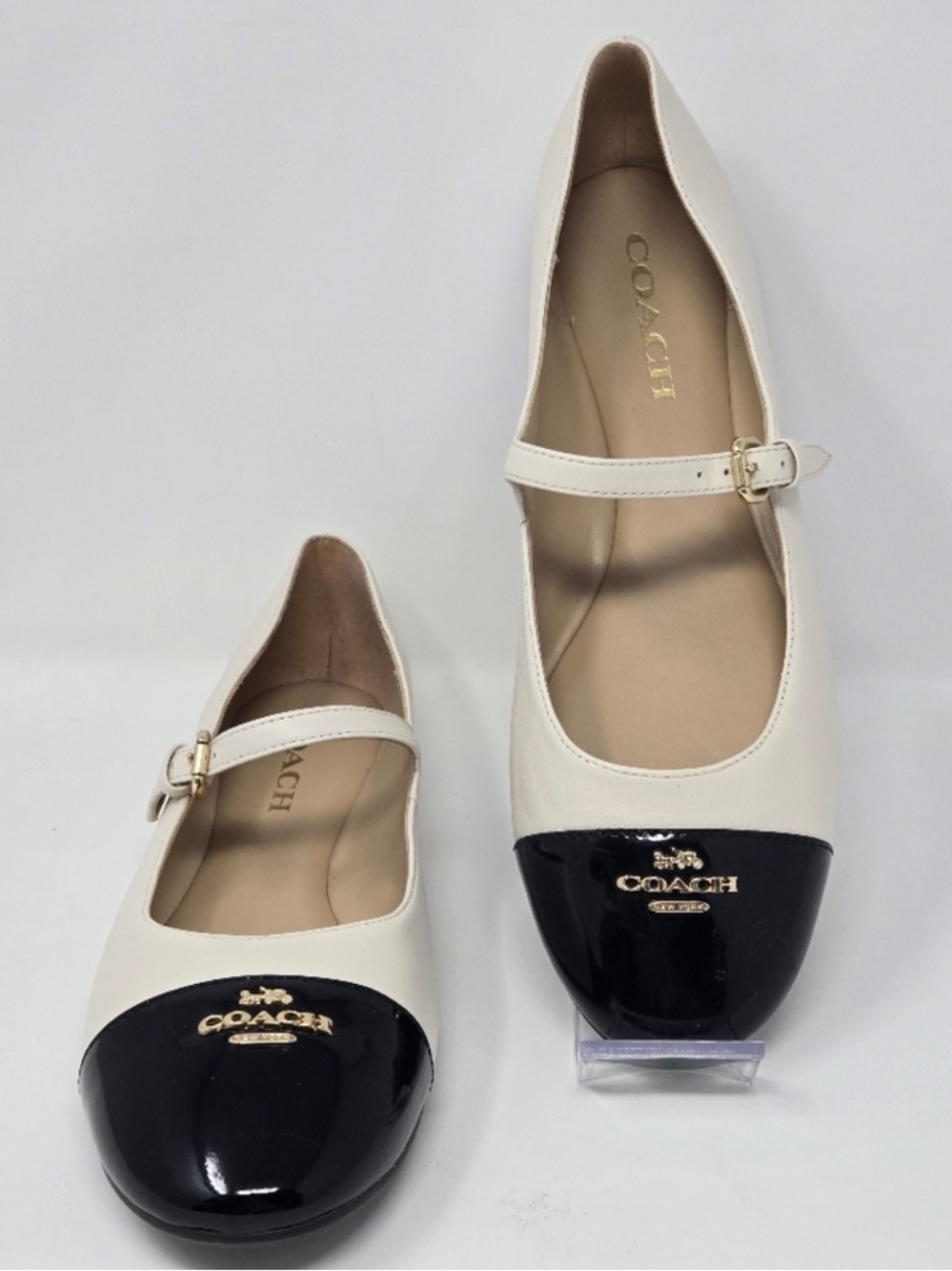 Coach Cream Leather Mary Janes with chalk/Black Patent Cap Toe and Gold Logo - Picture 4 of 11